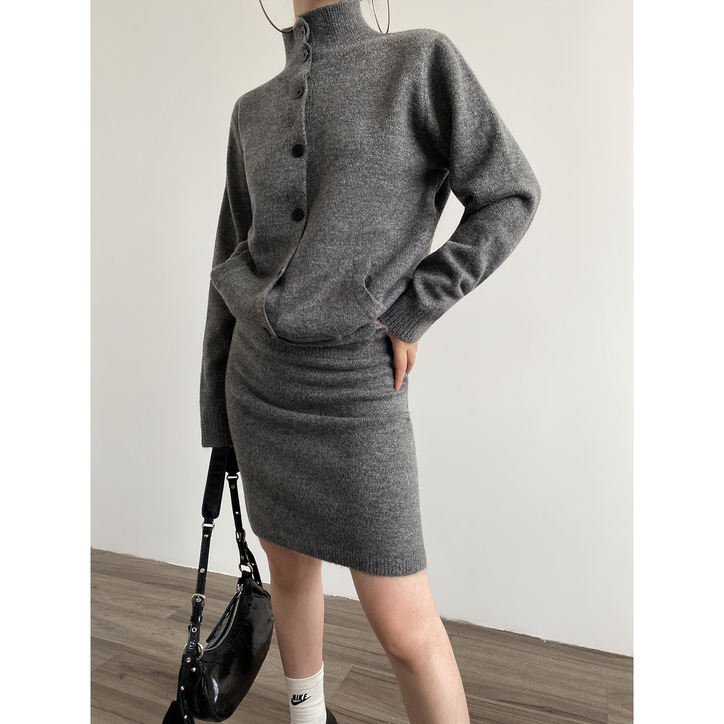Acupstudio江右上 10.07新品 立领单排扣半裙毛衣套装
