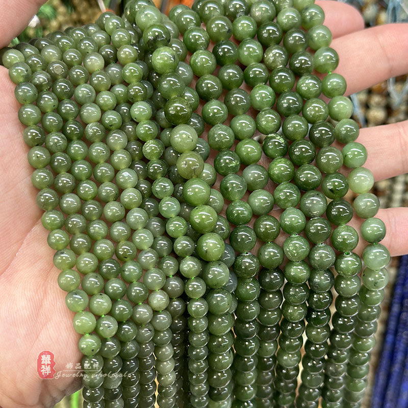 天然碧玉菠菜绿色加玉散珠图片