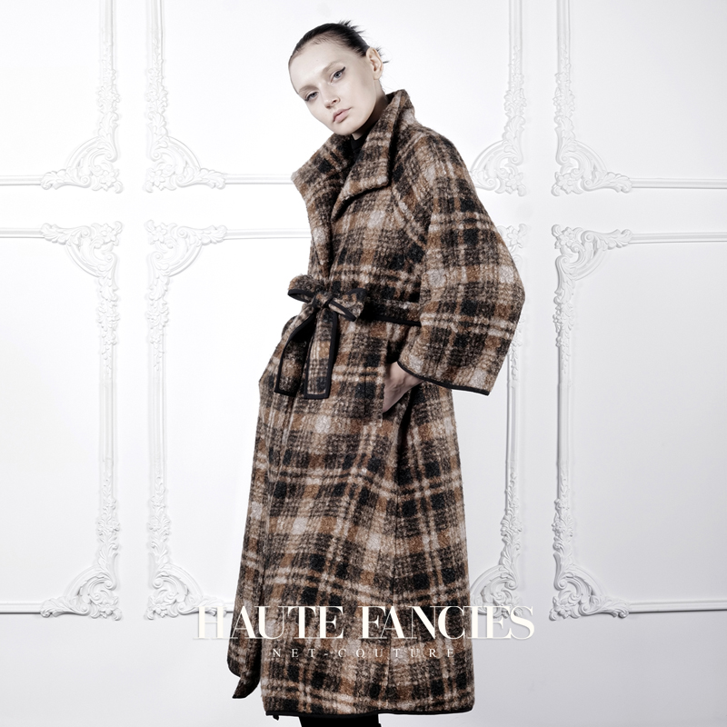 后构想撞色格纹法式高领系带大衣