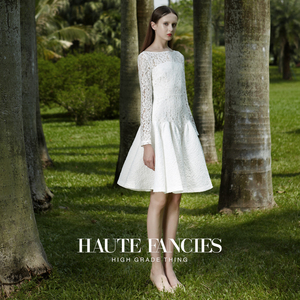 象牙白 HAUTE FANCIES后构想｜象牙白花苞式高腰镂空蕾丝连衣裙