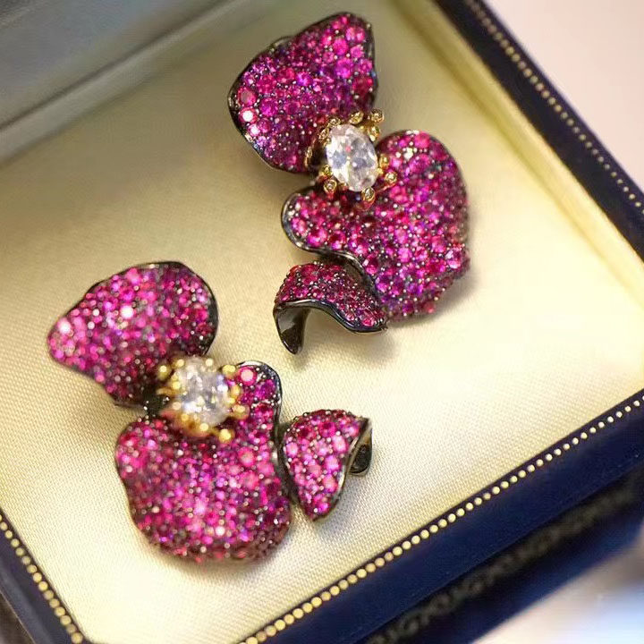 手工镶嵌红色花朵耳环925银满钻锆石黑金工艺优雅精致女礼物包邮