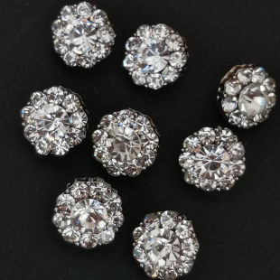 水晶纽扣玻璃钻大扣子花瓣圆形镂空衬衫 纽扣 小扣子紫蓝白色羊绒衫