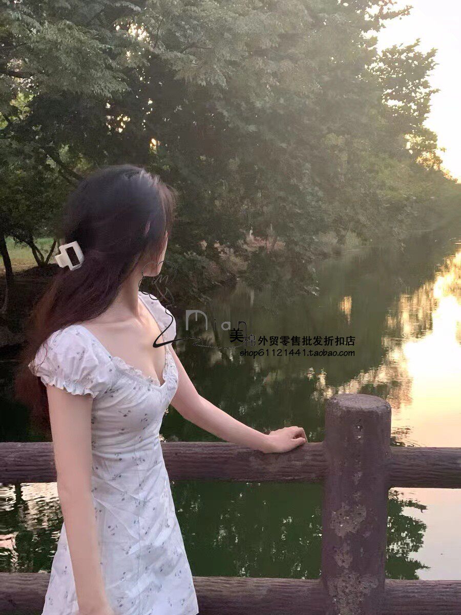 澳洲 原单 外贸出口方领可一字肩碎花连衣裙甜美初恋短裙性感