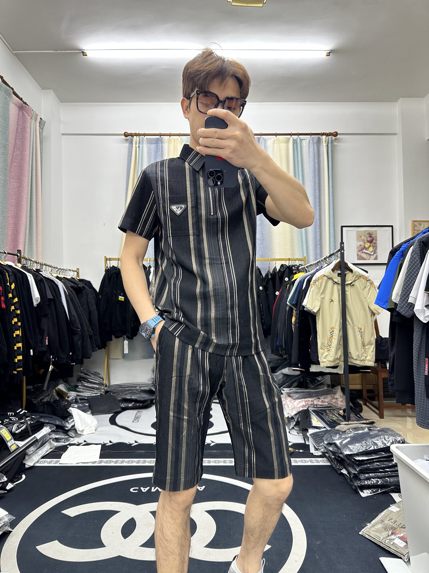 [阿玛仕a258]夏季男士黑金时尚休闲翻领t恤休闲短裤运动套装