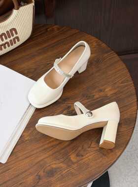 2026新款63505漆皮防水台粗高跟时尚韩版一字扣带单鞋女鞋有34码