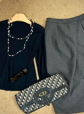 微光萤火  100%美丽诺极细羊毛打底衫 u型领基础款抗起球修身长袖