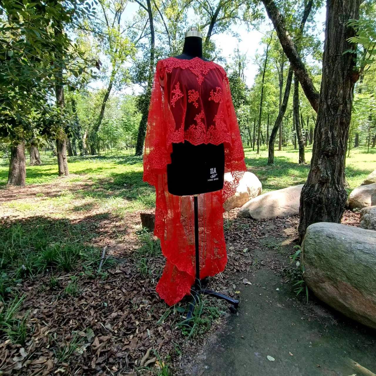 时尚新款女士白色蕾丝百搭小披肩纯色宽松圆领罩衫搭配裙子外搭