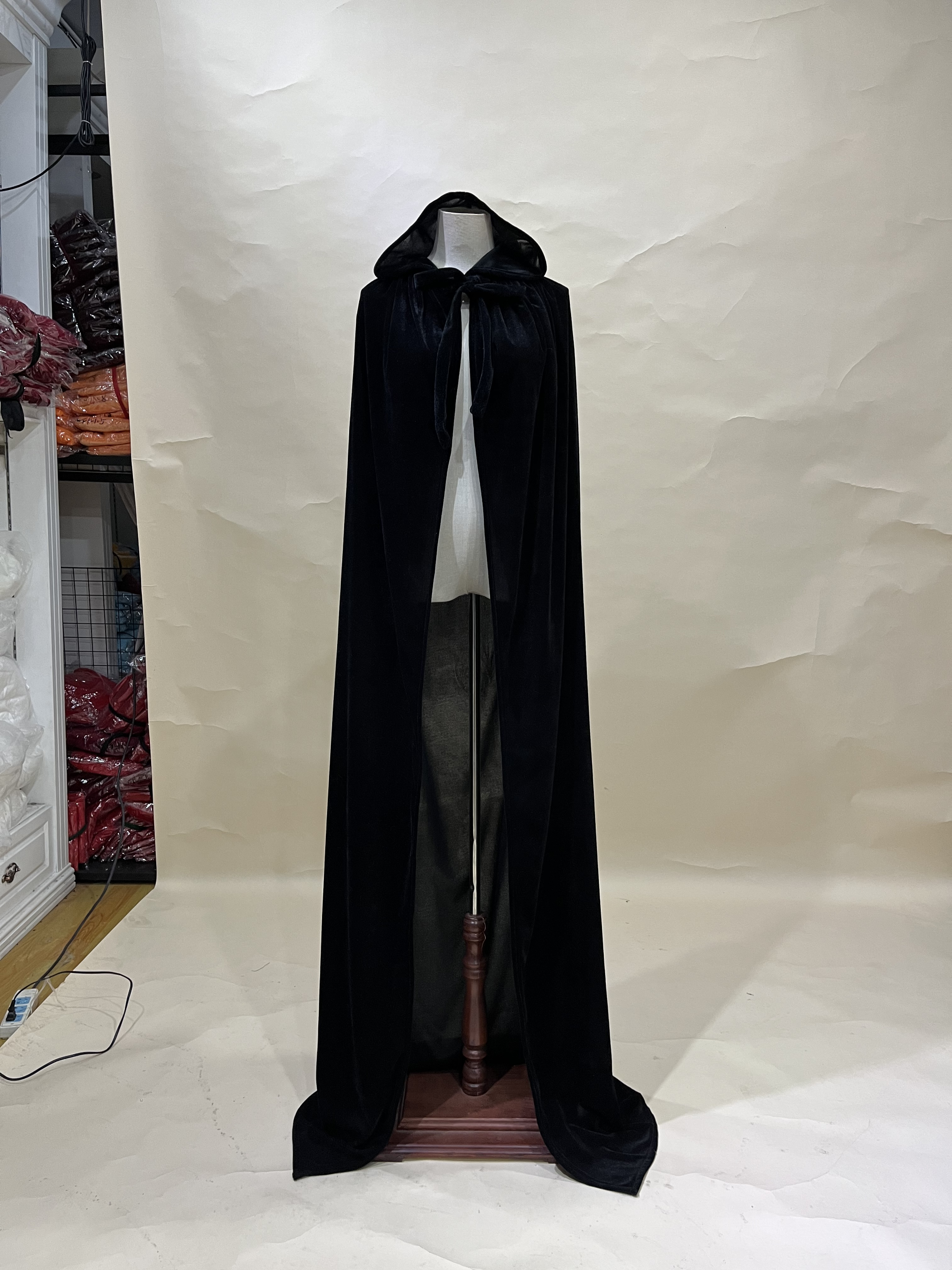 新款多色男女通用丝绒汉服斗篷万圣节披风C0S连帽长款黑色长披肩*