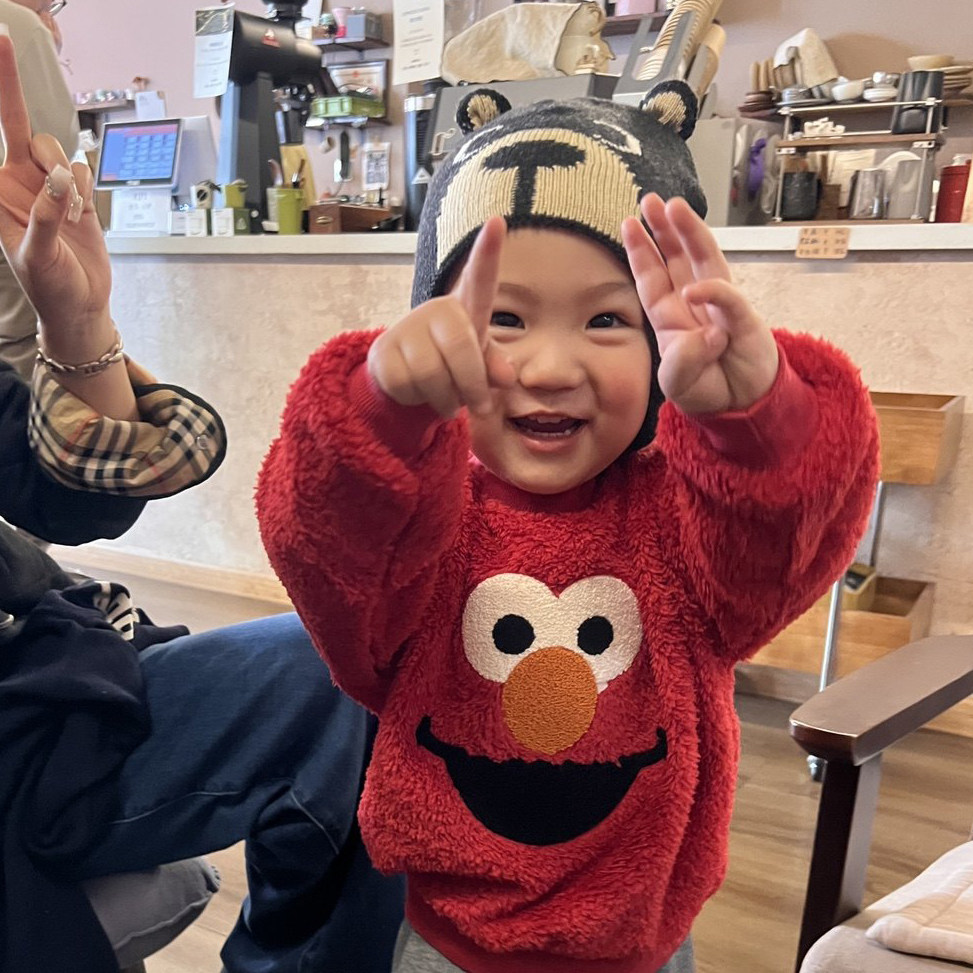 日本芝麻街sesame street 2025冬儿童装大眼睛珊瑚绒保暖圆领卫衣