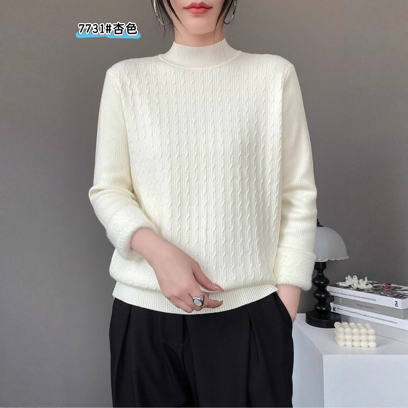 迪女7731大版麻花一体绒加厚毛衣女针织打底衫秋冬半高领套头毛衣