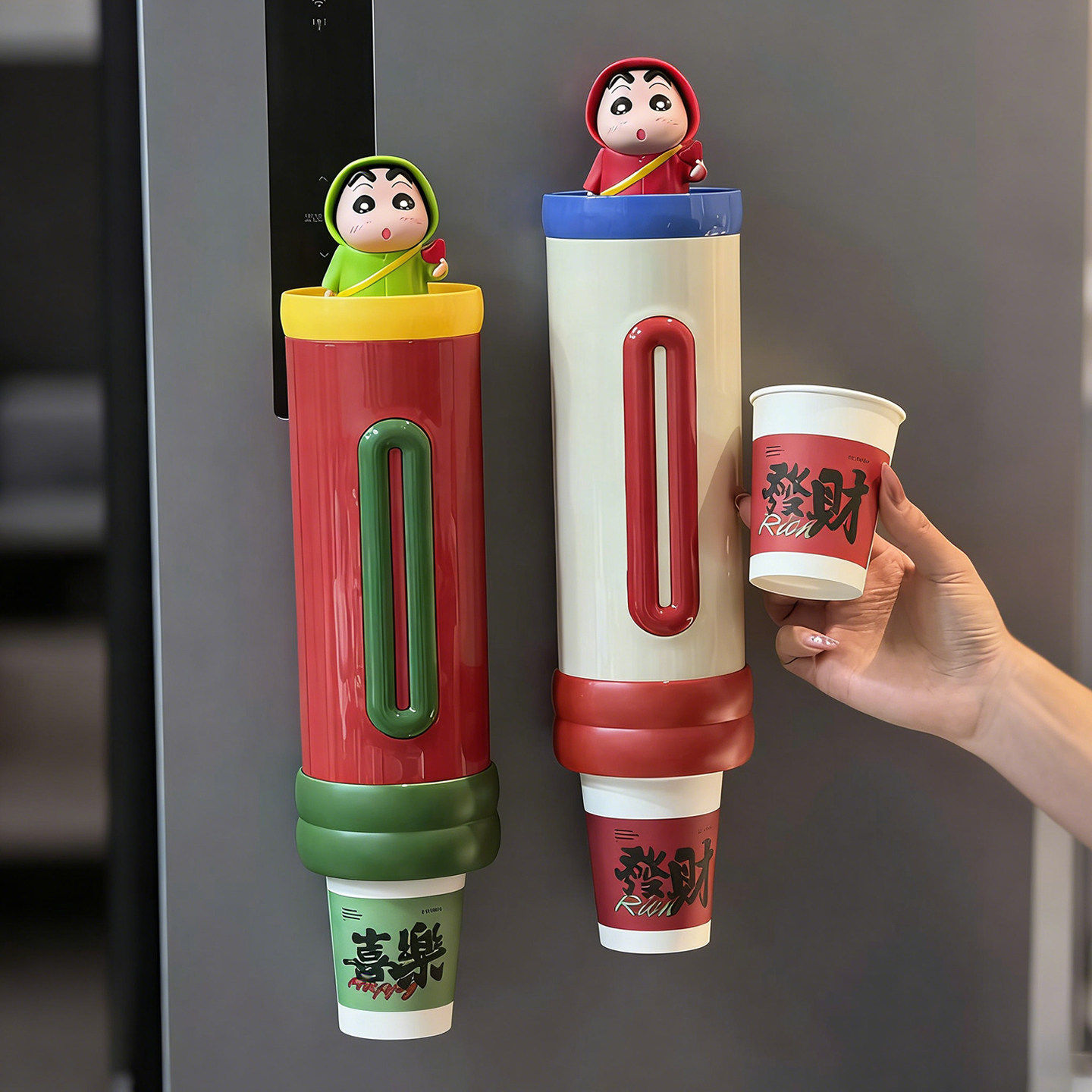 蜡笔小新一次性杯子取杯器壁挂式纸杯架新年家用饮水机水杯收纳架