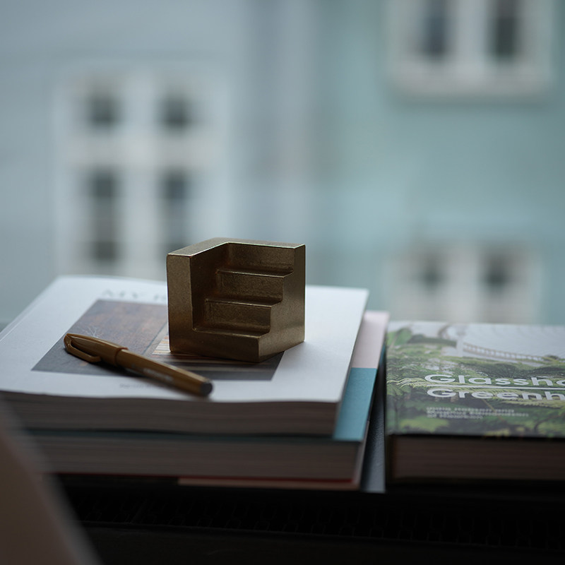 alotof 城墙书挡  礼物 黄铜浇铸桌面书柜摆件