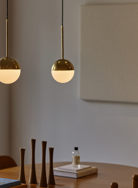 ALOTOF黄铜时代|basic经典系列黄铜奶光玻璃球形吊灯床头灯