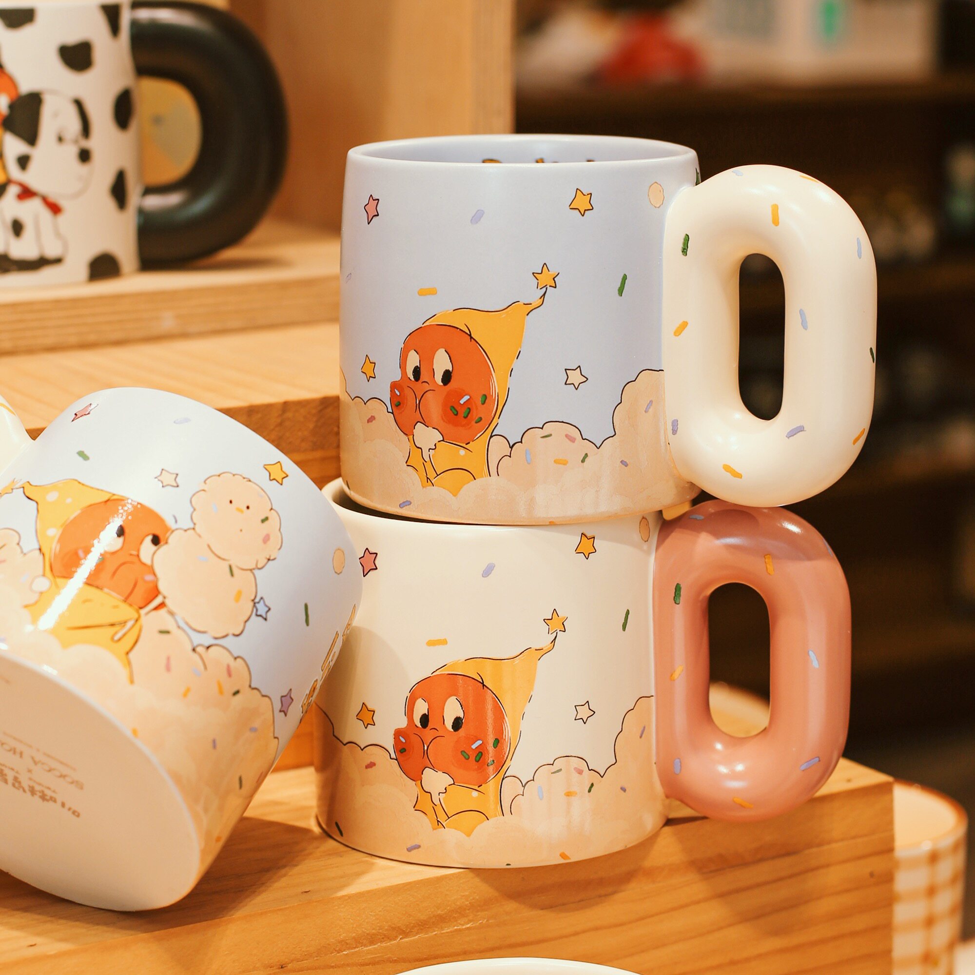 星星人正版联名可爱云朵甜甜圈把手陶瓷马克杯早餐杯送人礼盒装