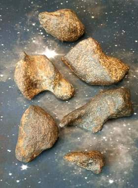 新疆火焰山铁陨石原石星星收藏