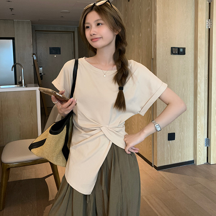 设计感褶皱不规则开叉辣妹T恤女