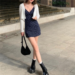 欧美纯欲复古印花v领吊带连衣裙女夏2022新款碎花吊带裙女装外贸