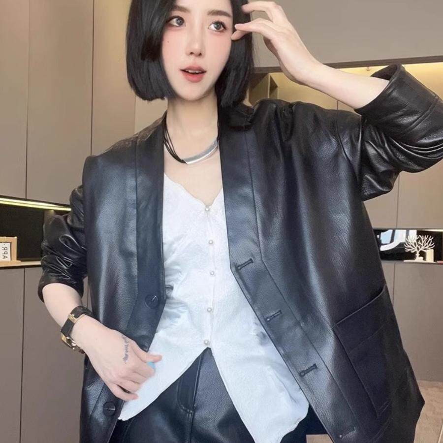 皮衣女2025春季新款欧洲站纯色绵羊皮单排扣外套宽松V领长袖上衣