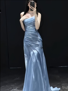 生日晚礼服女高级感轻奢小众抹胸法式修身鱼尾裙学生成人礼礼服裙