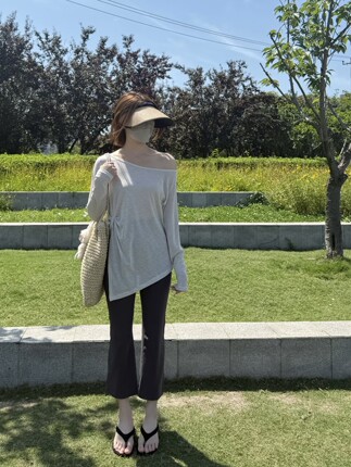 淡人穿搭 八分微喇休闲裤绝了 把夏天穿在身上 舒服又耐看