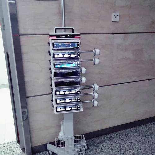 定制迈瑞科曼麦科田注射泵用台车