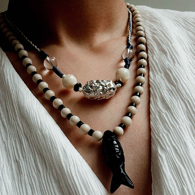 TU家 欧美时髦小众天然石雕刻小鱼吊坠串珠项链ins博主同款毛衣链,饰品/流行首饰/时尚饰品新,项链,淘宝优惠券,粉丝福利购,淘宝优惠卷