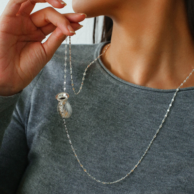 韩国ins博主水波纹花瓶长款项链