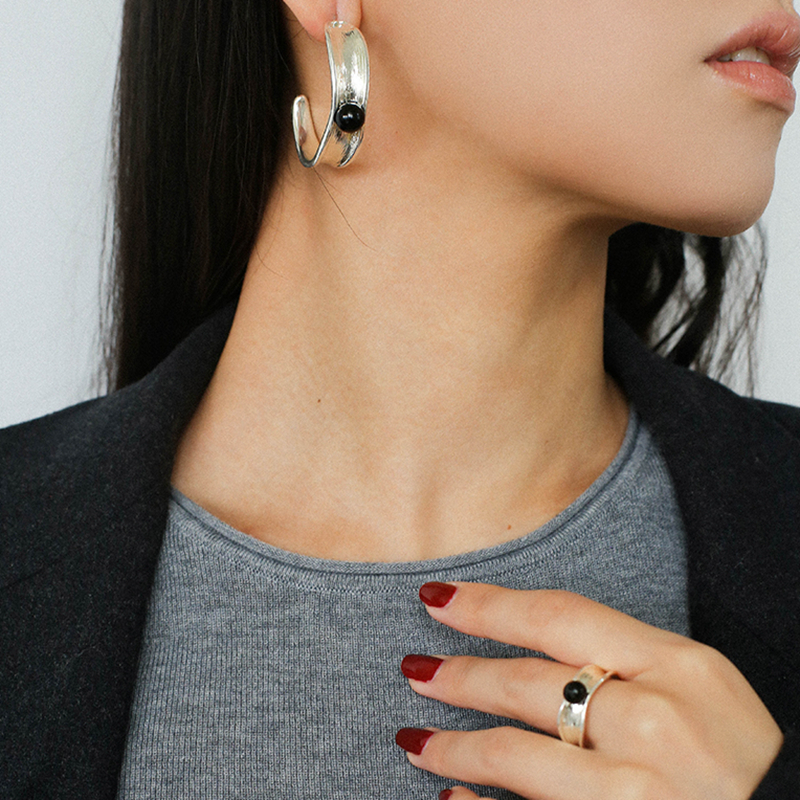 小众设计极简曲线黑玛瑙耳环戒指