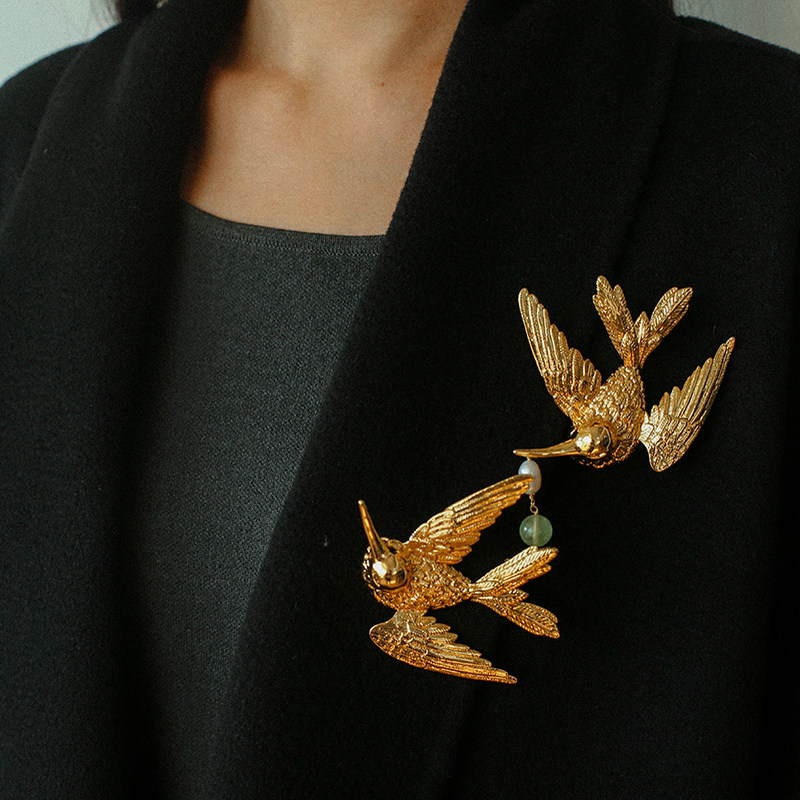 TU家 复古vintage蜂鸟造型水晶胸针轻奢高档大衣西装胸花别针男女