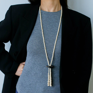 TU家欧美时髦大气极简风百搭白化石流苏串珠牛角扣长项链毛衣链女