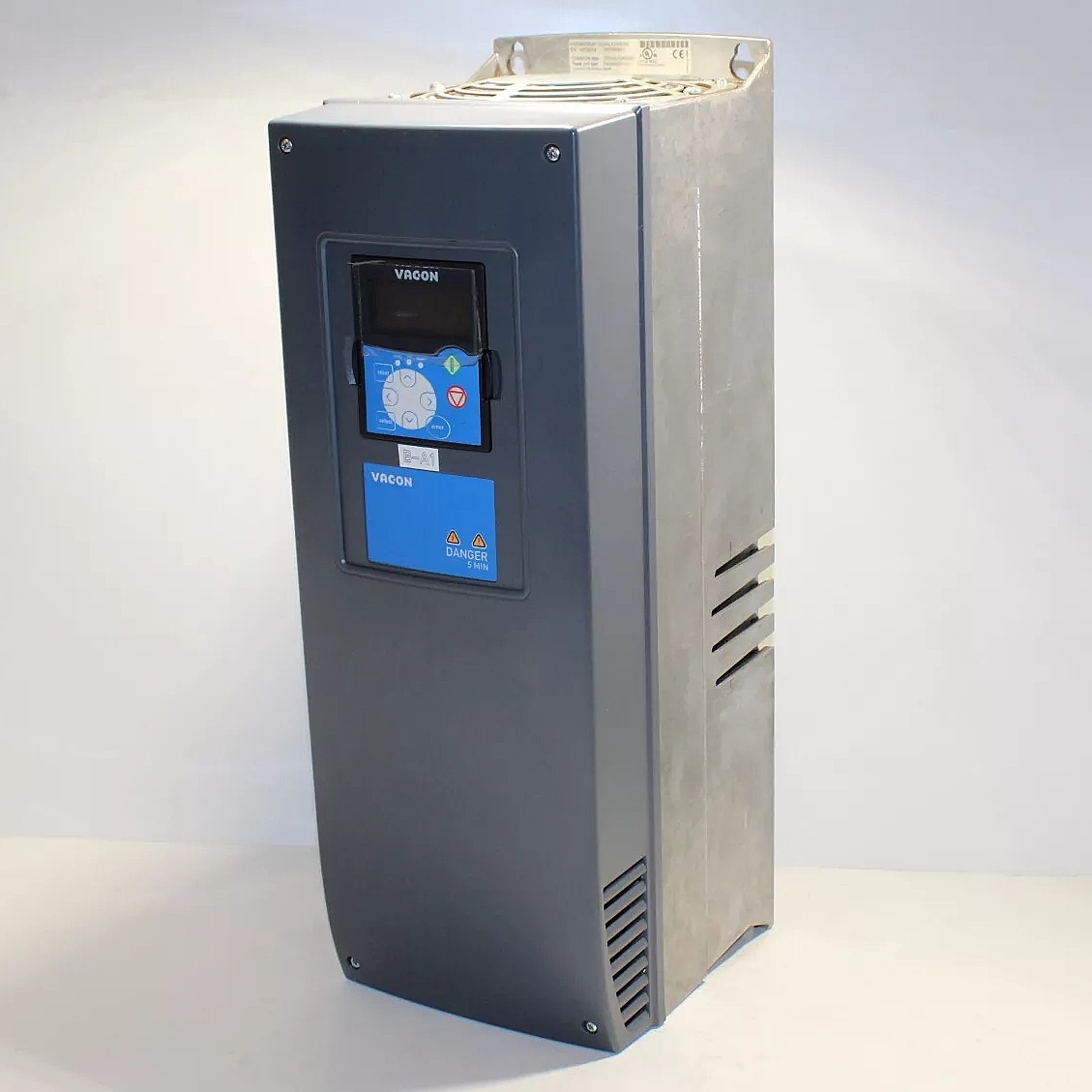 NXP00615B2H1SSS0000BED600 伟肯VACON变频器Danfoss丹佛斯 询价