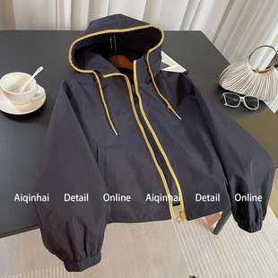 藏青连帽休闲外套女2026春季新款今年流行爆款撞色宽松小个子上衣