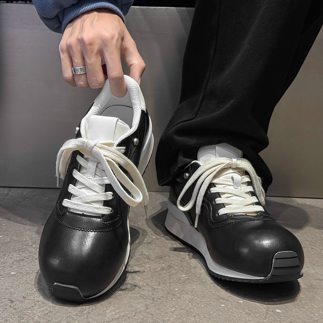 米奇卡通风运动鞋男女情侣登山鞋