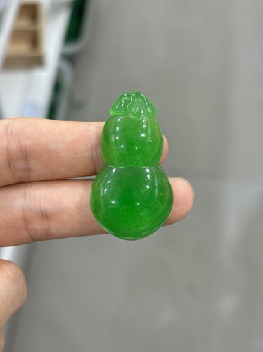 天然缅甸A货翡翠冰种阳绿葫芦吊坠女款玉石挂件项链坠子正品珠宝