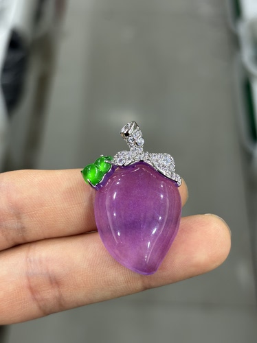 天然翡翠冰种紫罗兰桃子吊坠挂件女款可爱屁桃玉石项链锁骨链挂坠