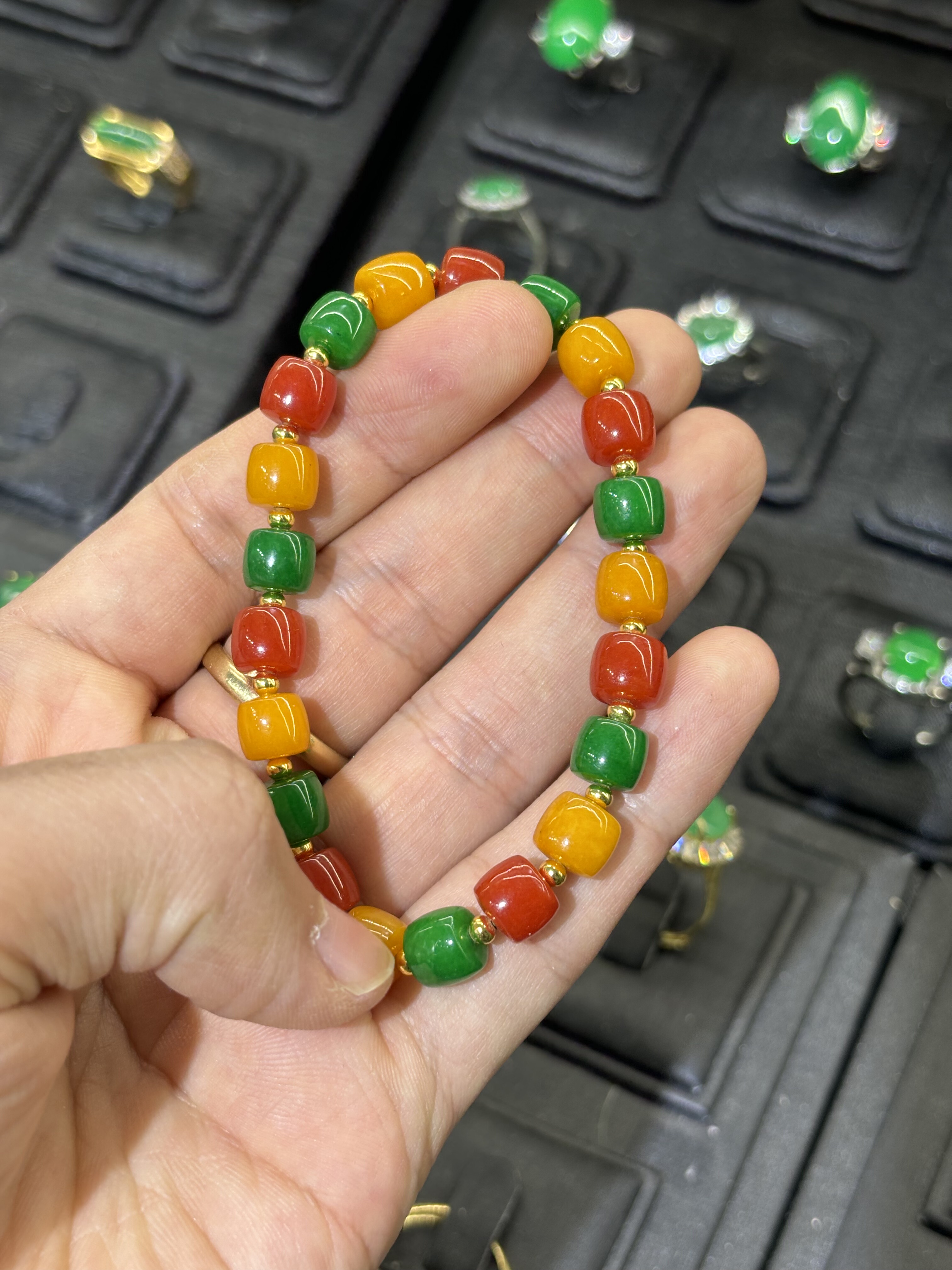 天然A货缅甸绿红黄翡翠多宝糖果色飘花串链起光轻奢珠串手串手链