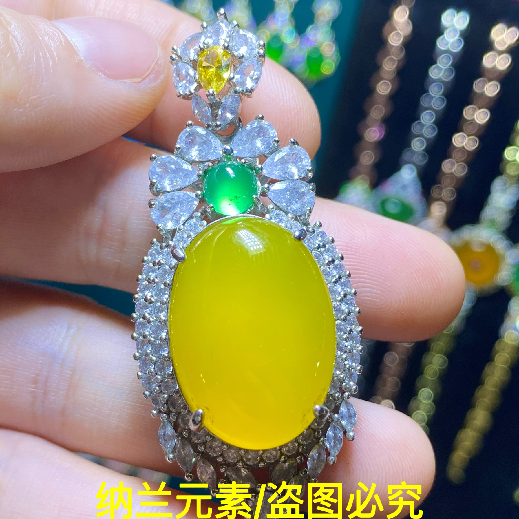 天然冰种黄玛瑙玉髓蛋面吊坠挂件男女