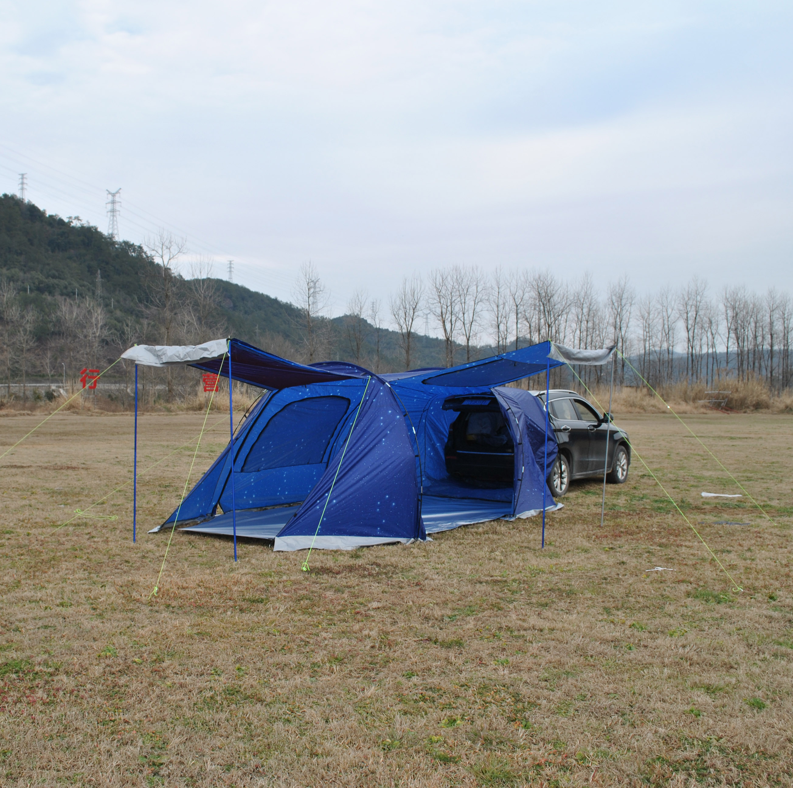 星空SUV车尾帐篷出口汽车家庭