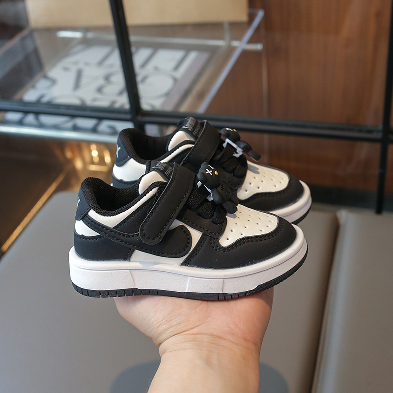 男童小白鞋2024春秋新款小女孩透气儿童板鞋秋季软底中小童运动鞋