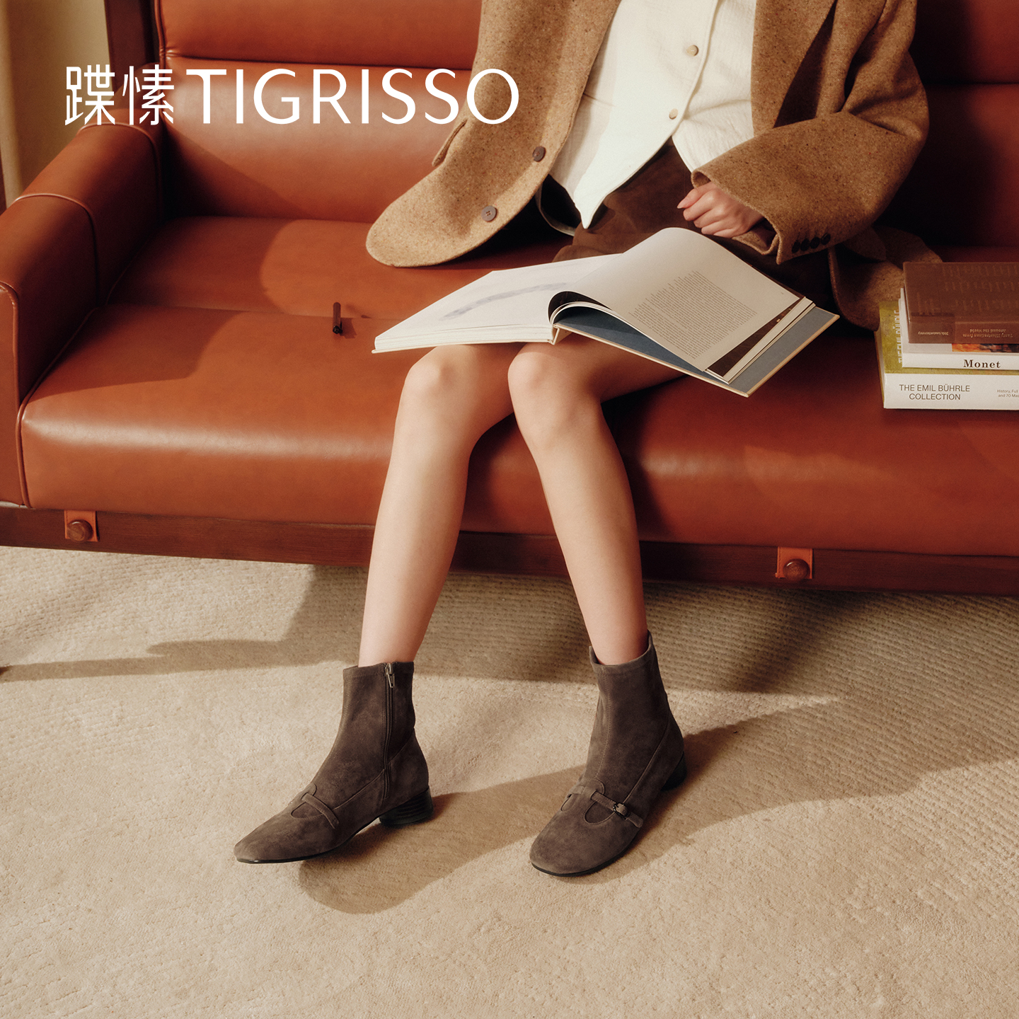 蹀愫2025年秋季新款苹果头玛丽珍靴薄底羊绒时装靴短靴TA65709-10