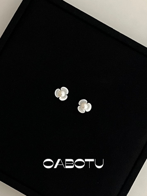 山茶花天然珍珠耳钉·925银针天然珍珠白贝母简约气质时尚百搭