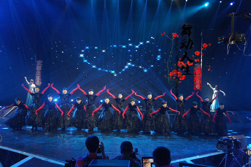 妙手生花舞蹈服装奇舞飞扬聋哑人群舞演出服荷花奖演出服专业订制