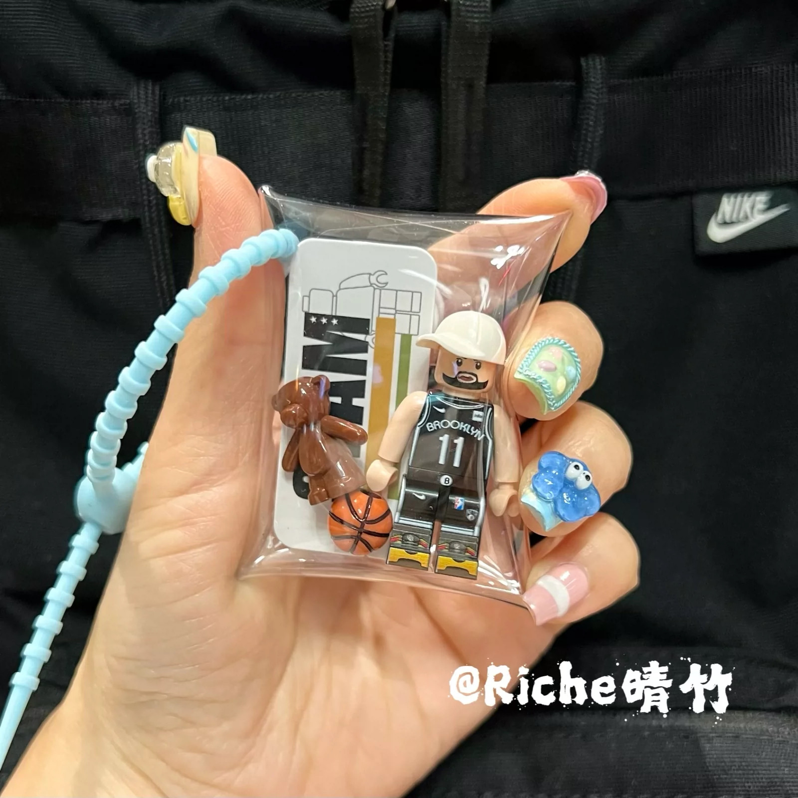【小熊唯你】库里詹姆斯球星人仔篮球挂件钥匙扣背包情侣礼物纪念