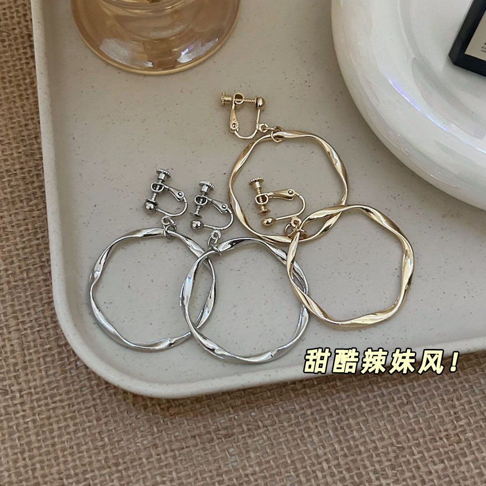简约冷淡风金属圆圈螺旋耳夹