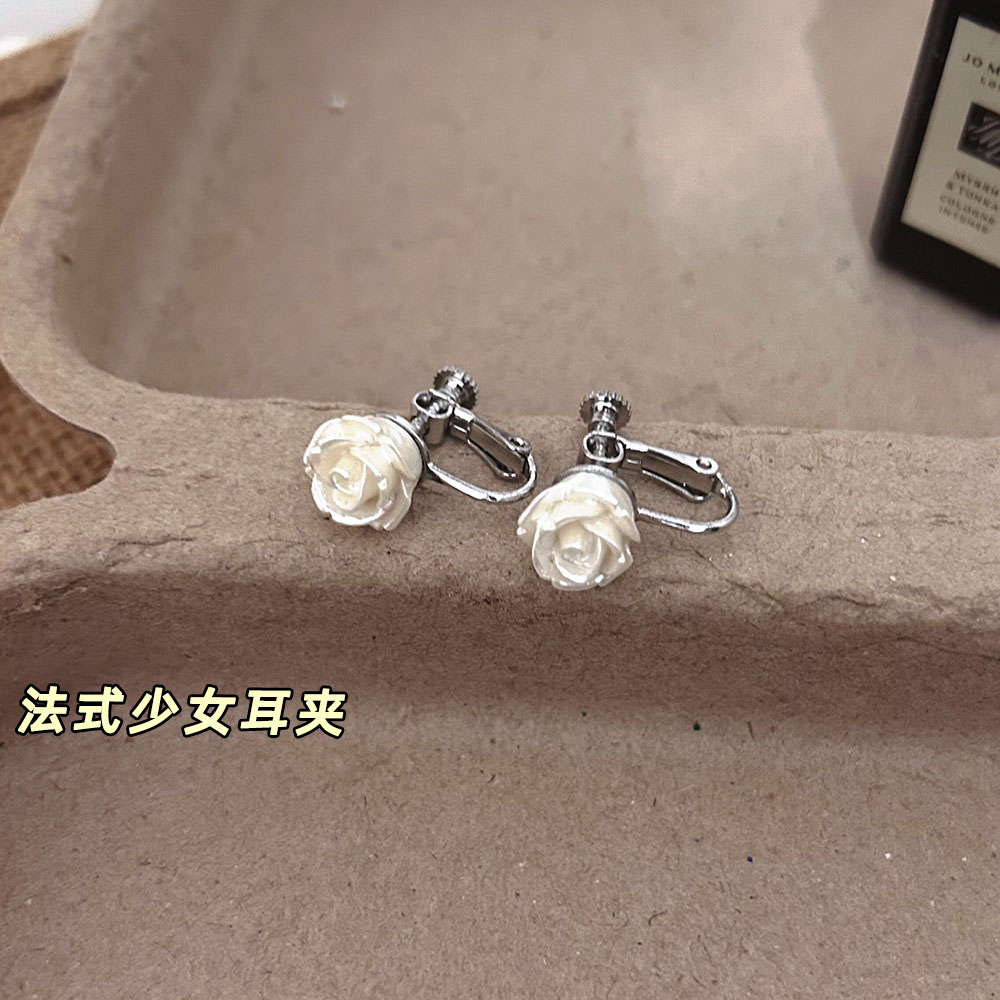 法式纯欲温柔白色山茶花耳夹