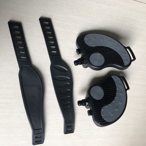 动感单车大脚踏板脚蹬健身车山地通用防滑健身房运动自行车