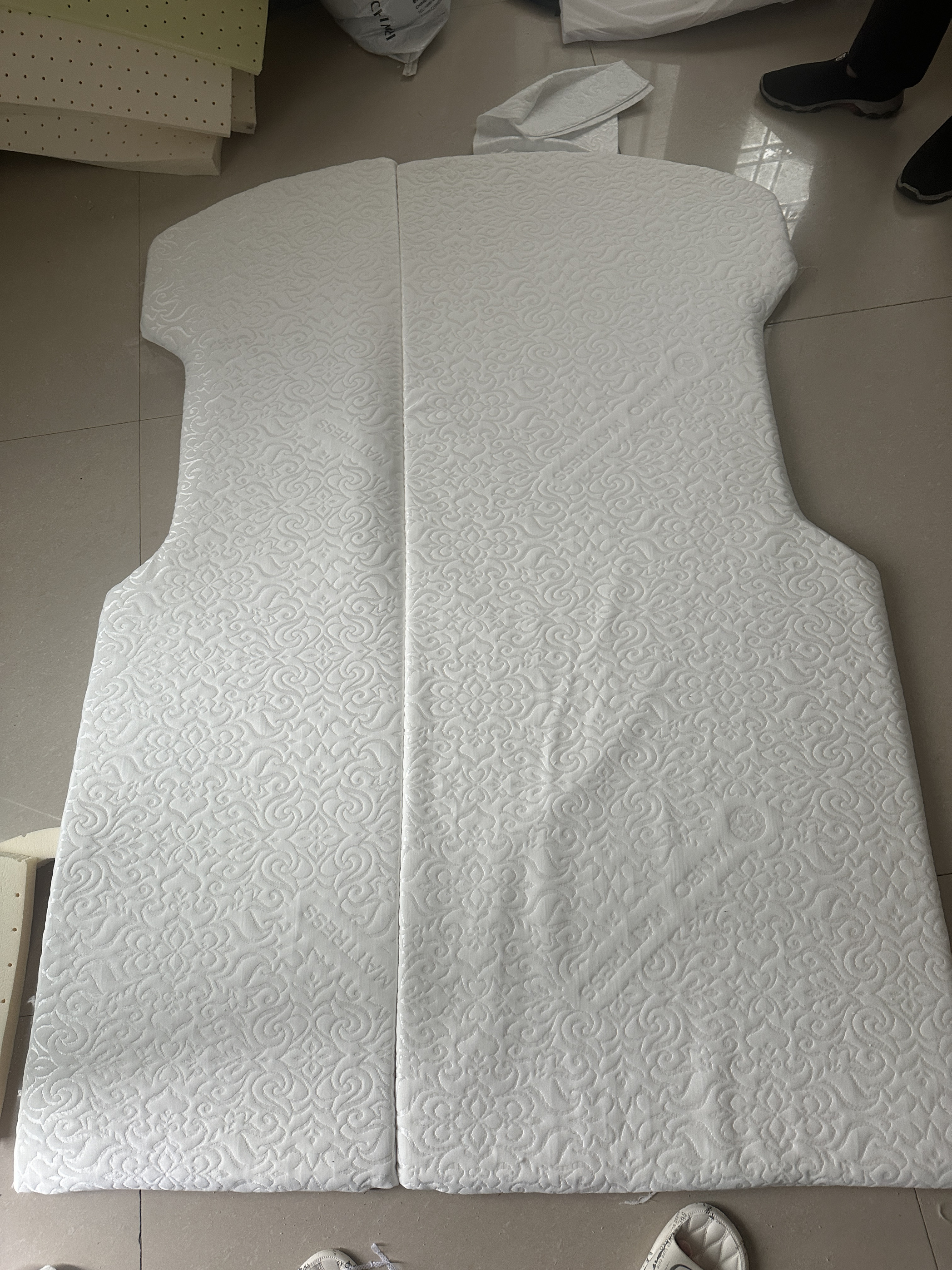 可定制任意车型小米SU7小鹏坦克300蔚来ES6/ET5T乳胶床垫后备箱