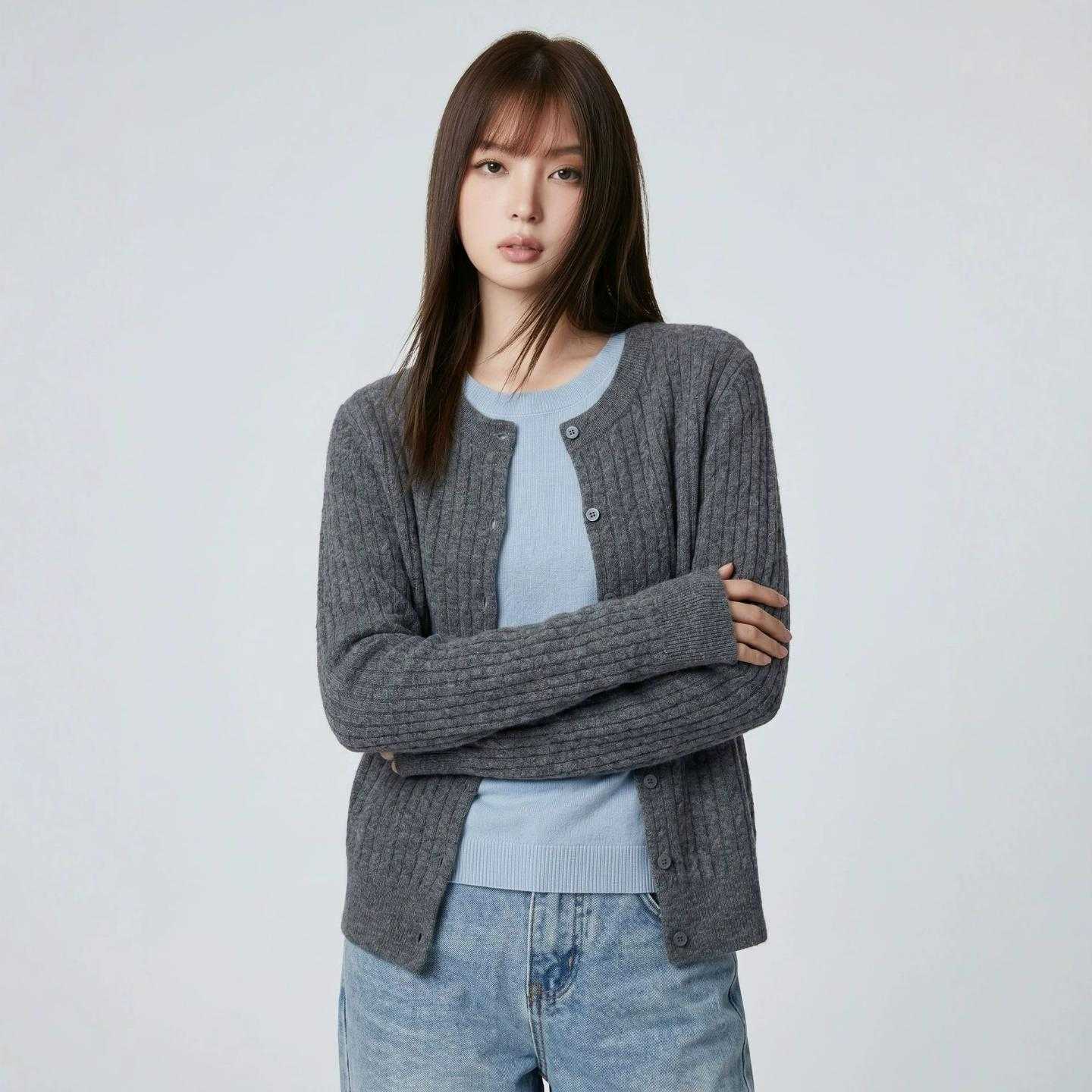 普洛克新款 高级感假两件套头羊毛衫女撞色拼接绞花针织假开衫圆