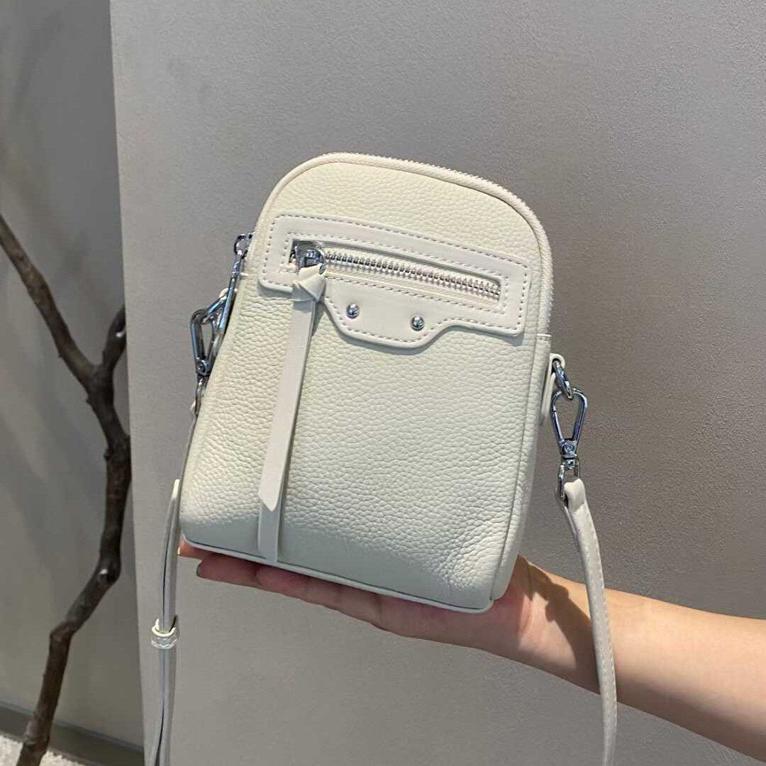 普洛克正品头层牛皮笑脸小包斜跨