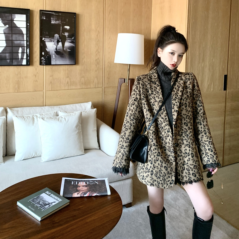 Real shot real price ins super hot fashionable leopard print versatile coat lazy wind loose heart off shoulder sweater